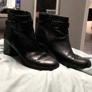 VIA SPIGA Leather Ankle Boots With Buckle Detailing